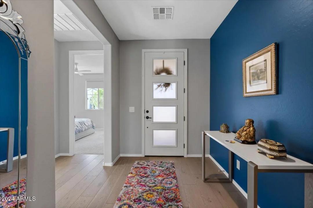 Real Estate Picture 16