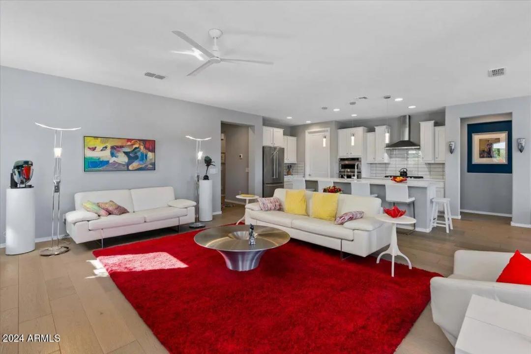 Real Estate Picture 20