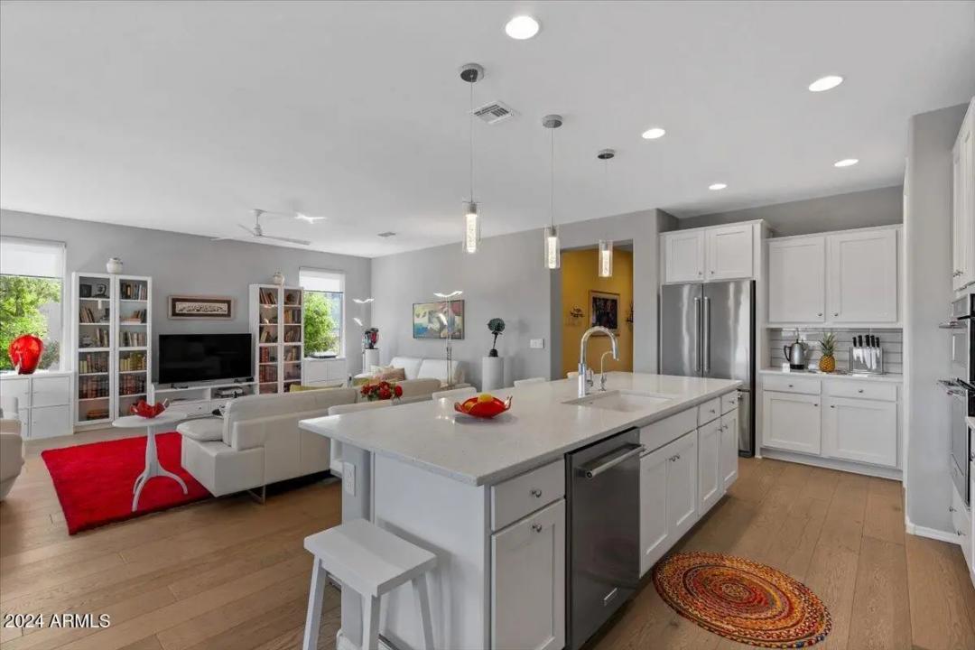 Real Estate Picture 26
