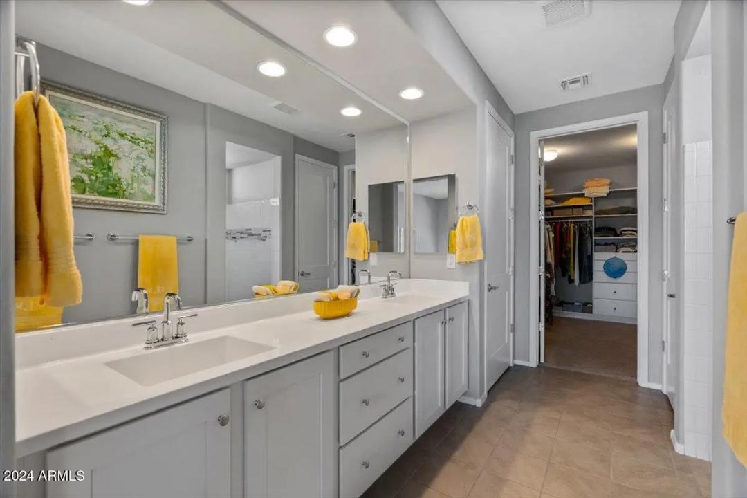 Real Estate Picture 34