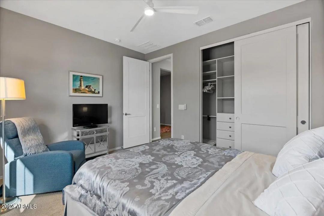 Real Estate Picture 38