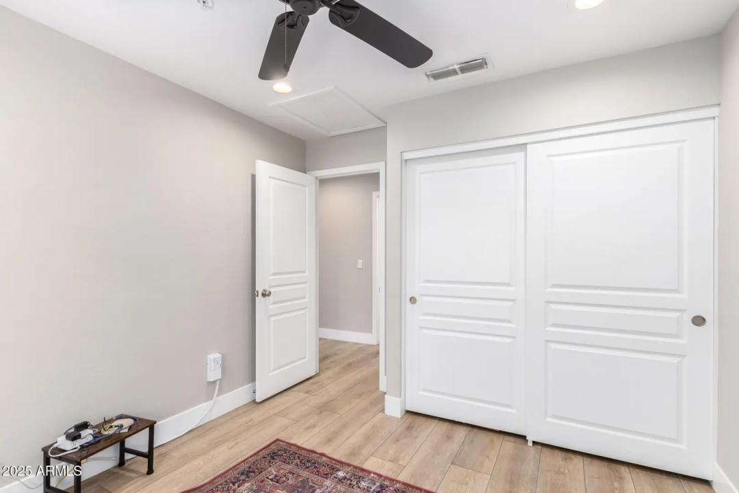 Real Estate Picture 23