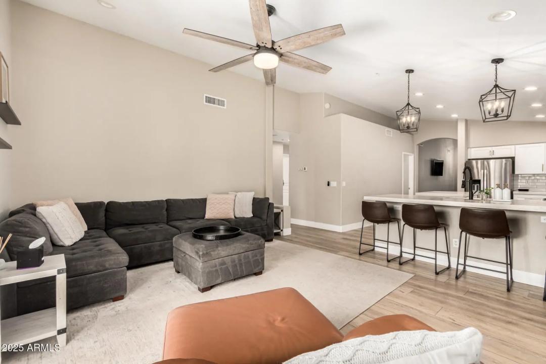 Real Estate Picture 10