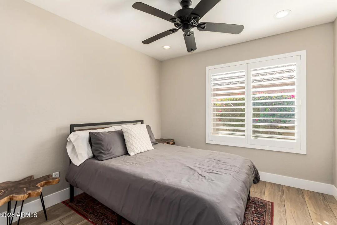 Real Estate Picture 21