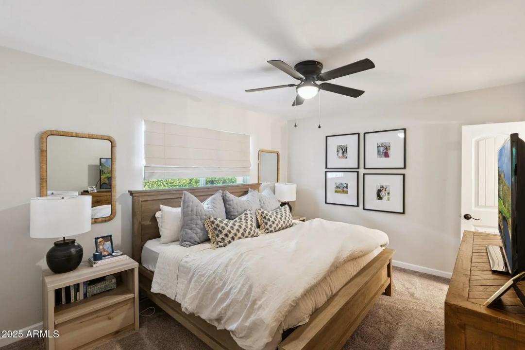 Real Estate Picture 16