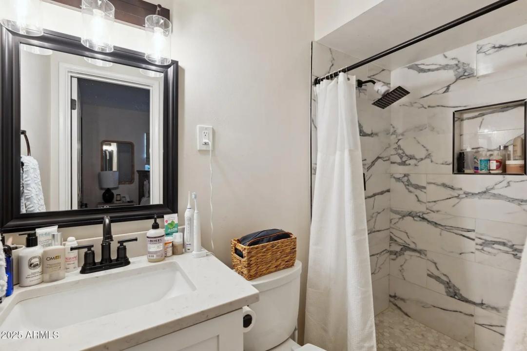 Real Estate Picture 21