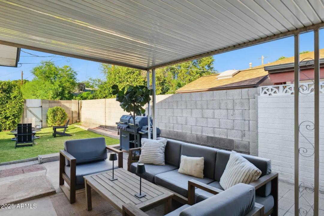 Real Estate Picture 26