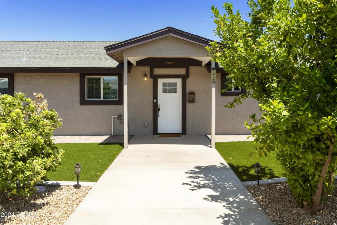 Real Estate Picture 2