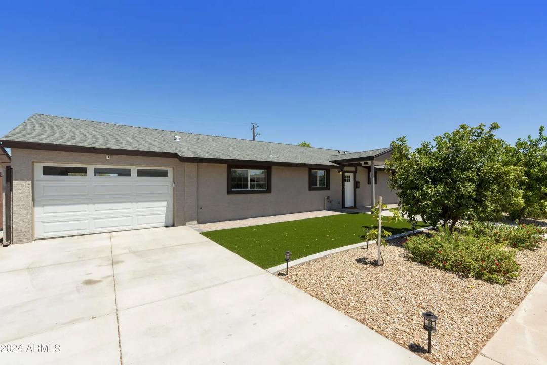 Real Estate Picture 3