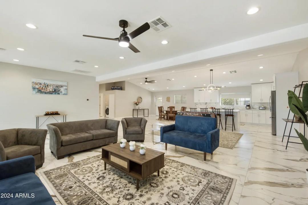 Real Estate Picture 5