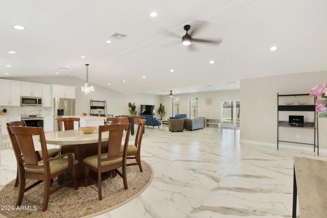 Real Estate Picture 13