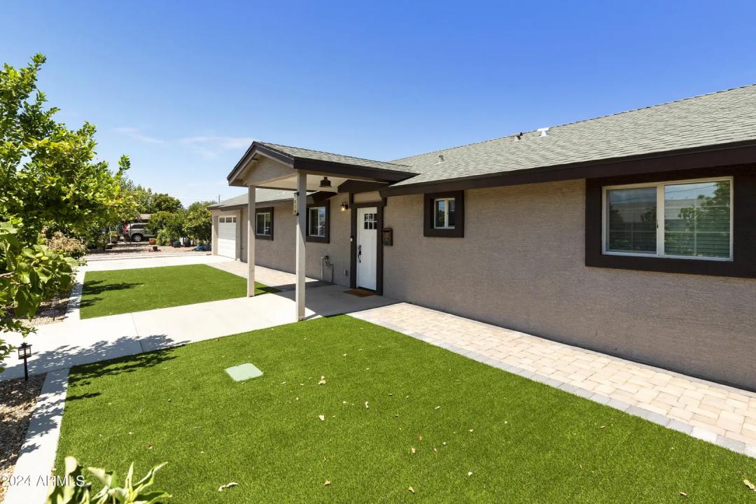 Real Estate Picture 28