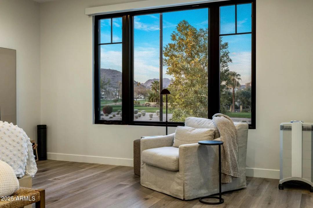 Real Estate Picture 19