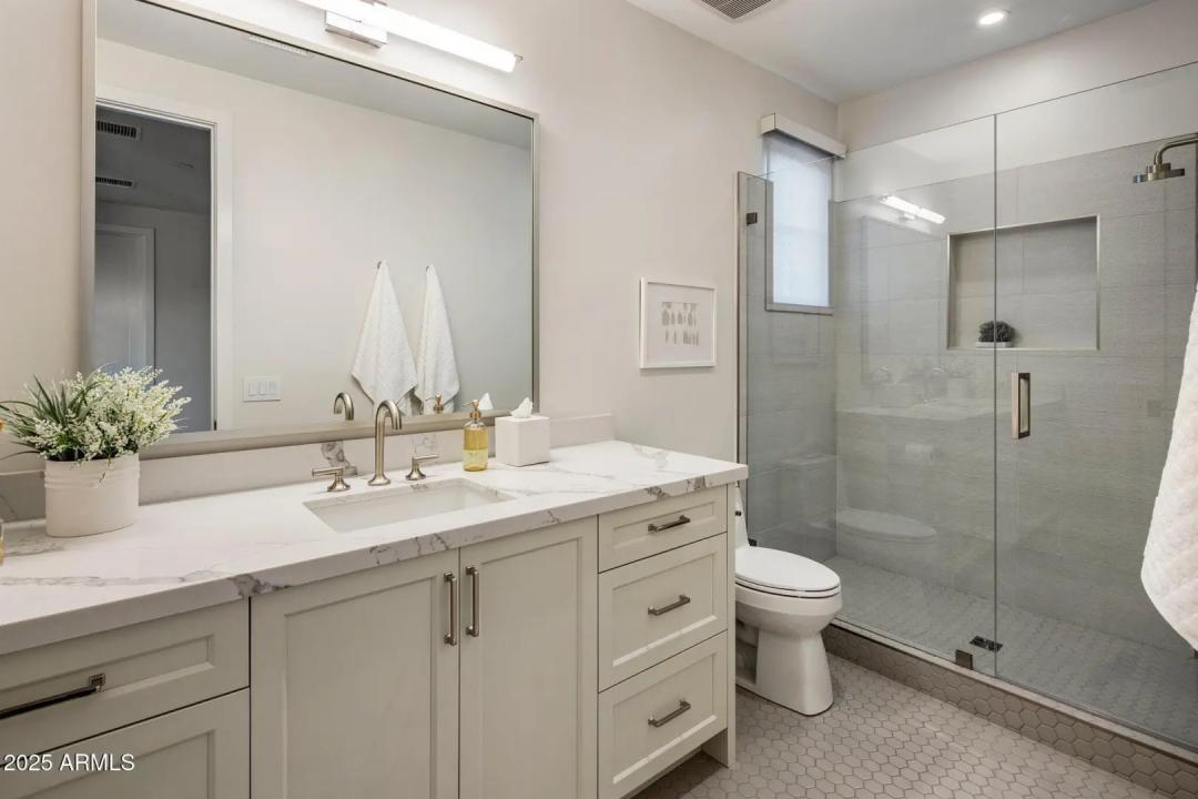 Real Estate Picture 28