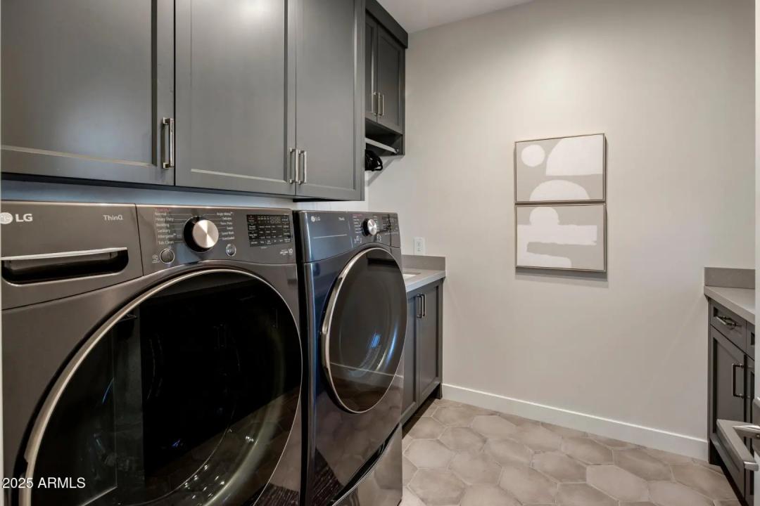 Real Estate Picture 30