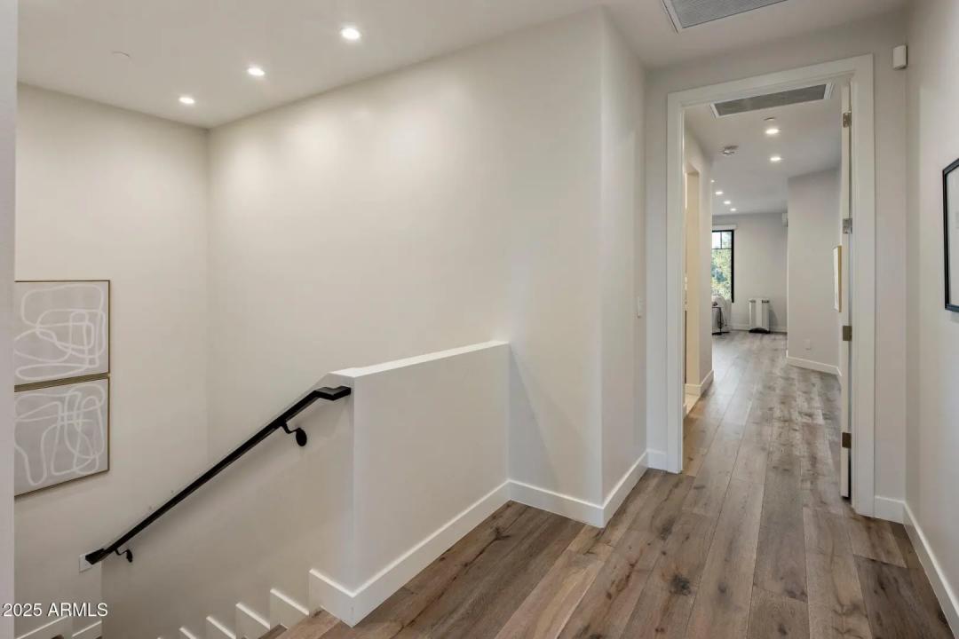 Real Estate Picture 31