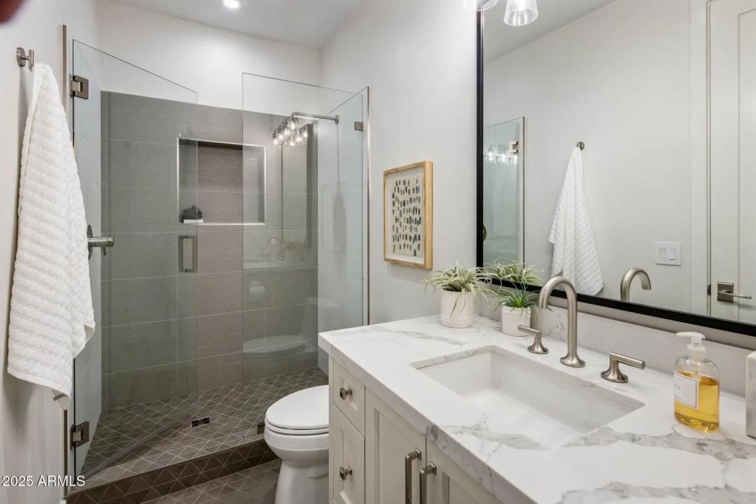 Real Estate Picture 34