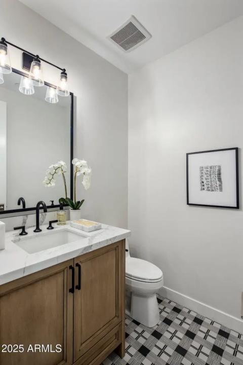 Real Estate Picture 15