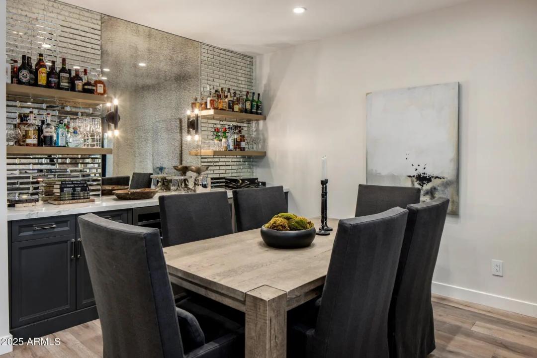 Real Estate Picture 10