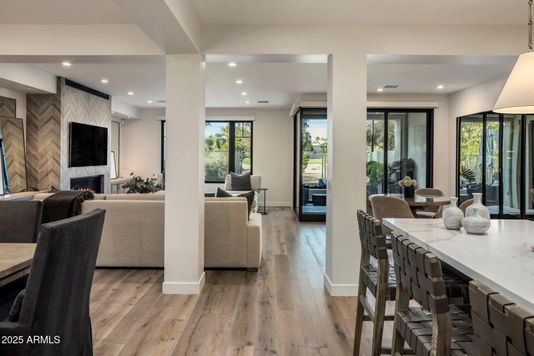 Real Estate Picture 7