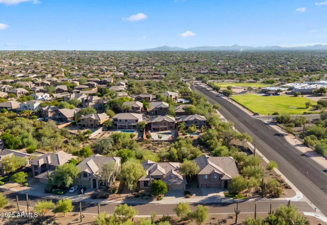 Real Estate Picture 43