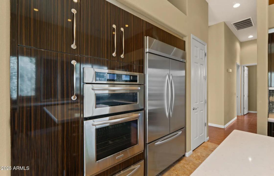 Real Estate Picture 13
