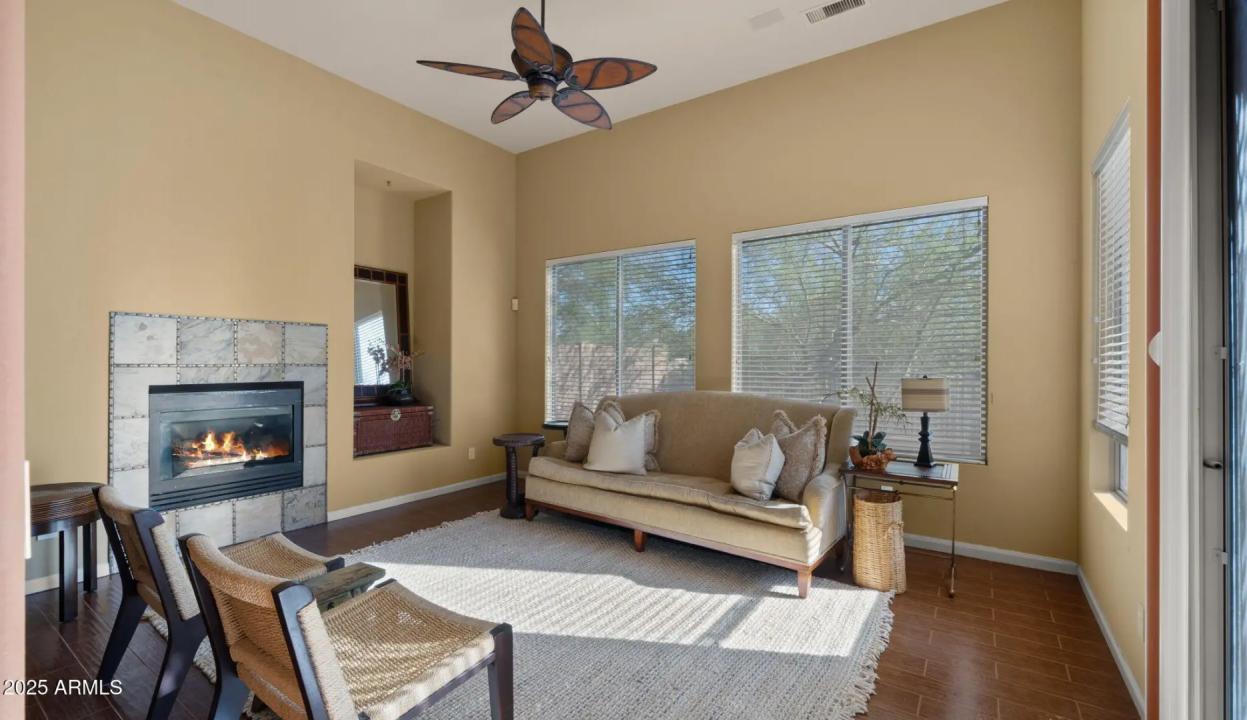 Real Estate Picture 17