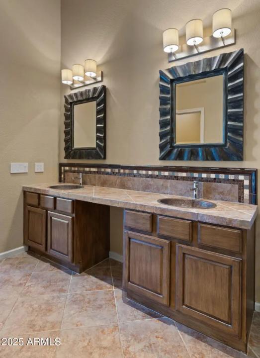 Real Estate Picture 27