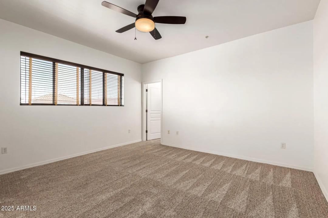 Real Estate Picture 9