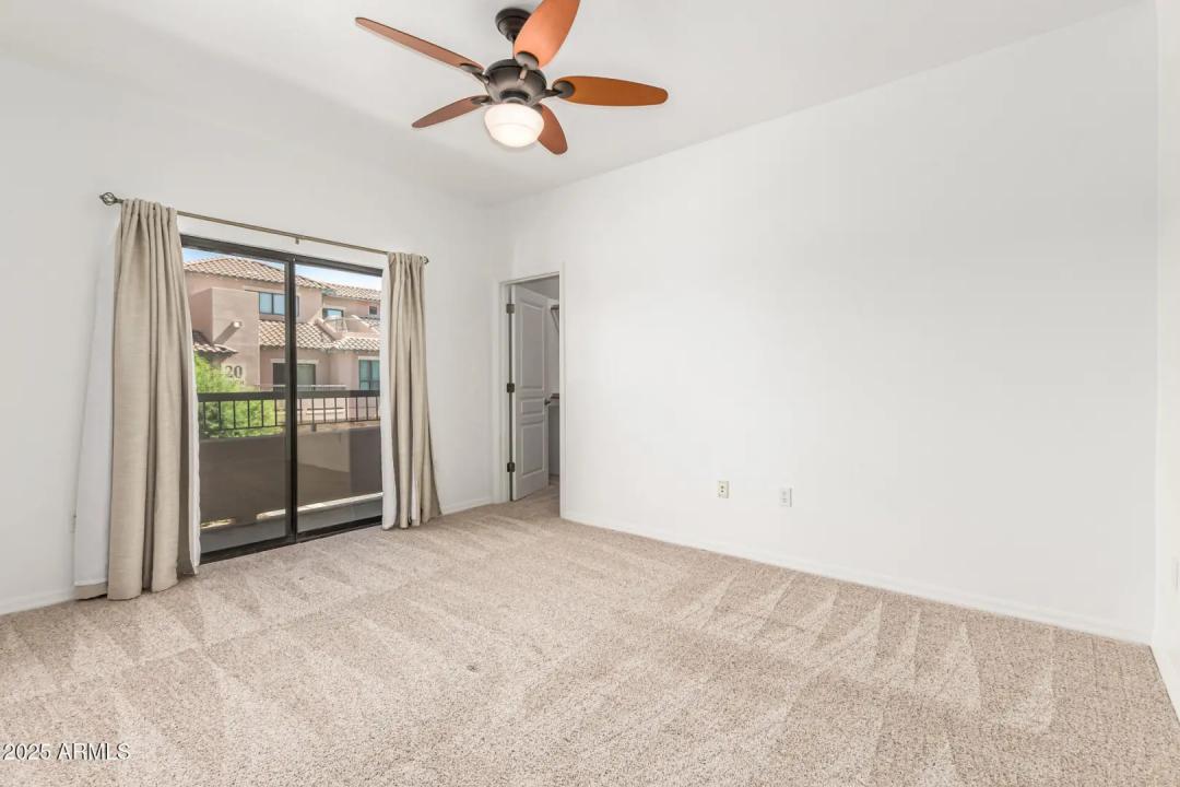Real Estate Picture 16