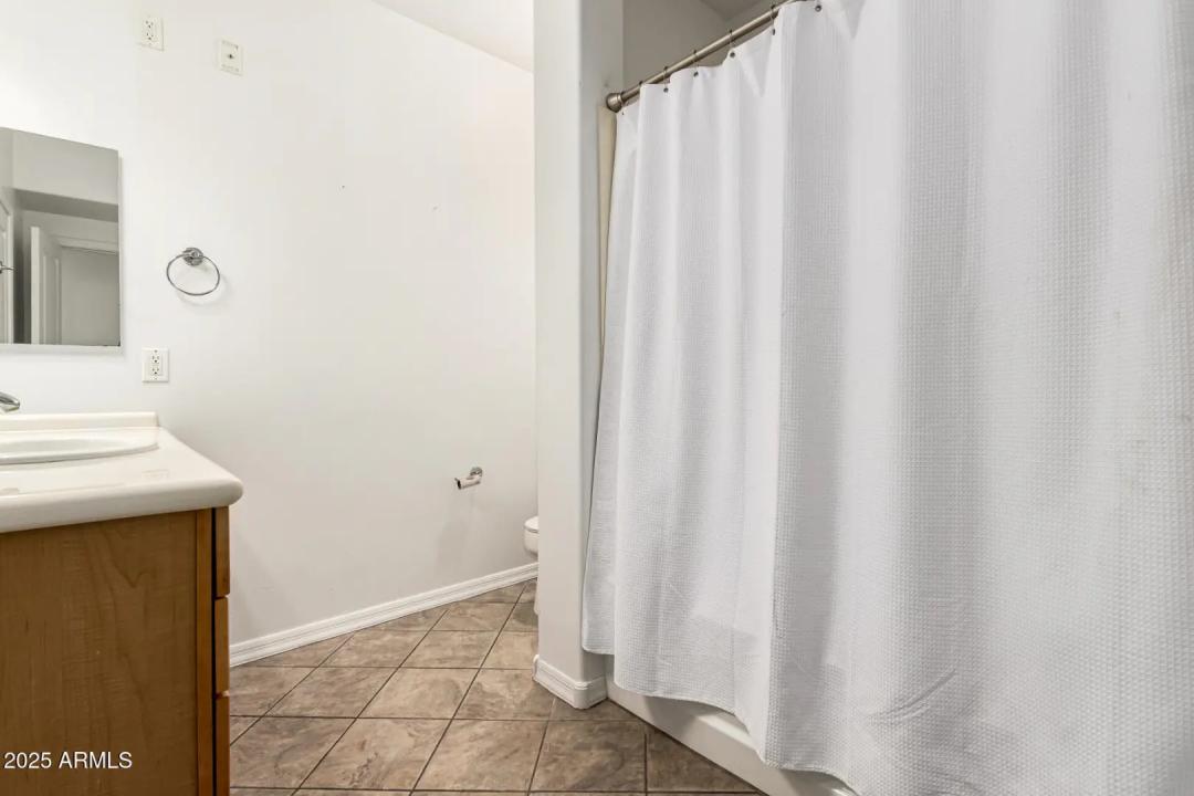 Real Estate Picture 20