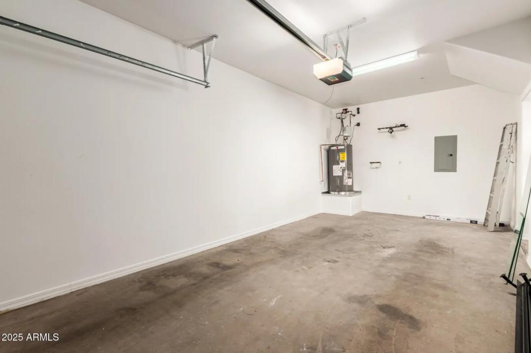 Real Estate Picture 22