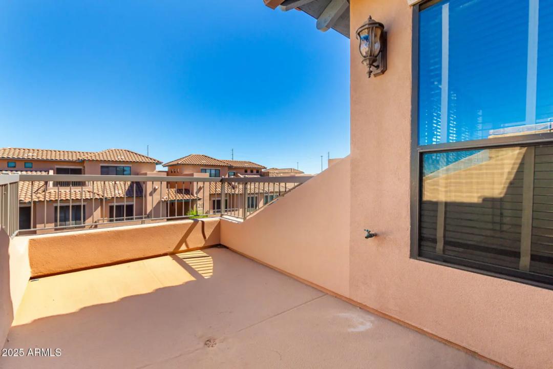 Real Estate Picture 24