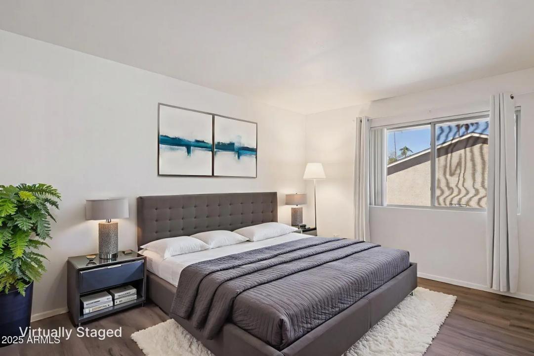 Real Estate Picture 6