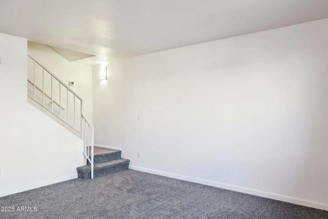 Real Estate Picture 5