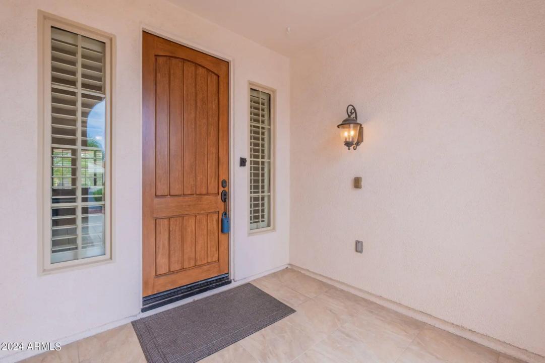 Real Estate Picture 5