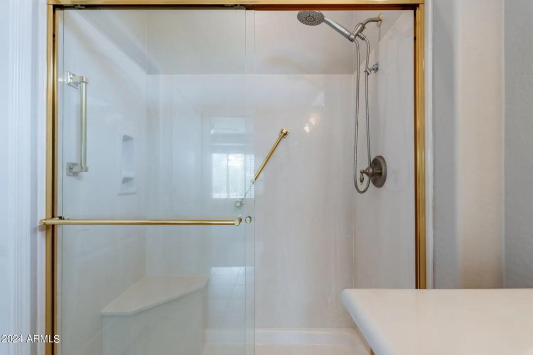 Real Estate Picture 21
