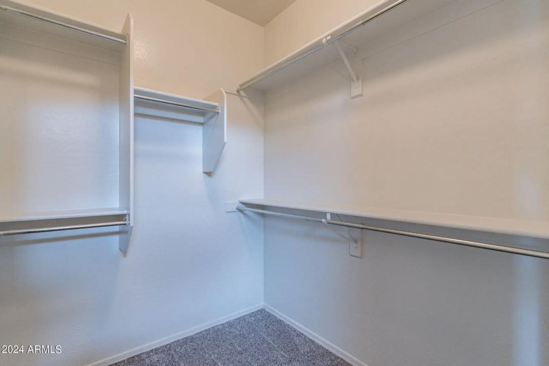 Real Estate Picture 24