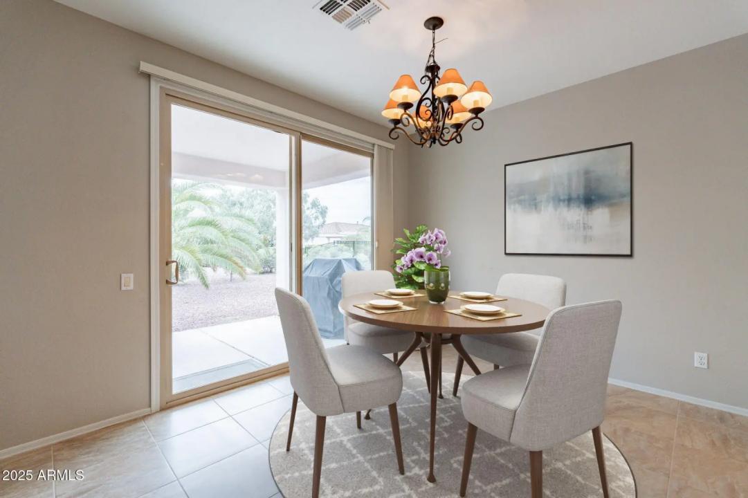 Real Estate Picture 9