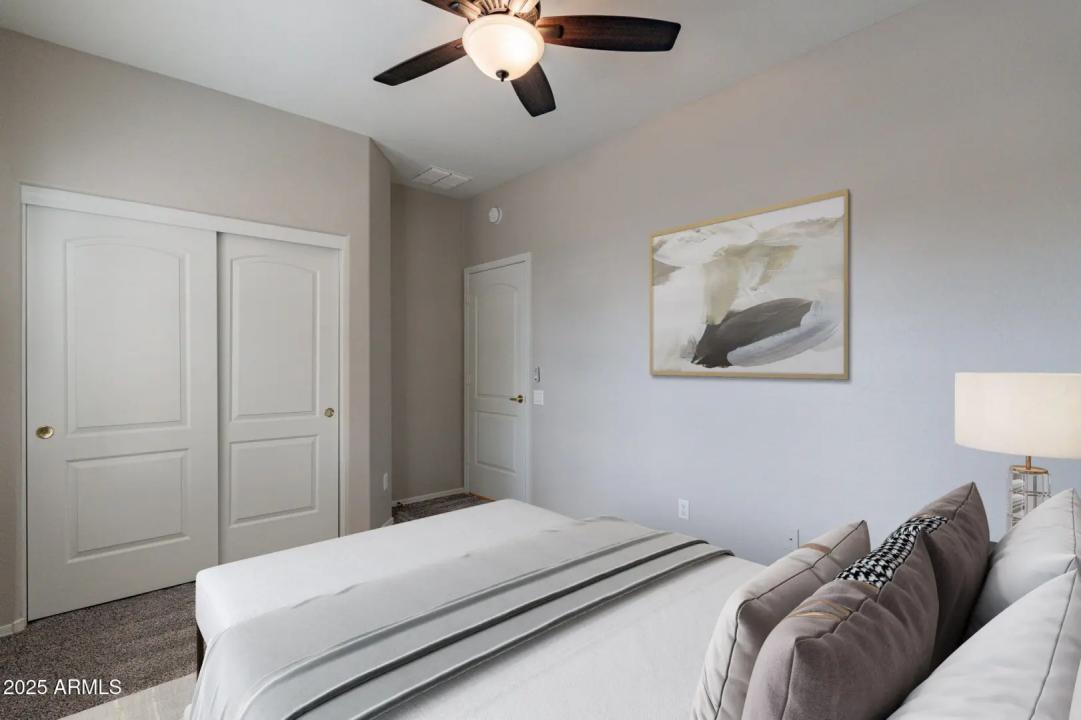 Real Estate Picture 16