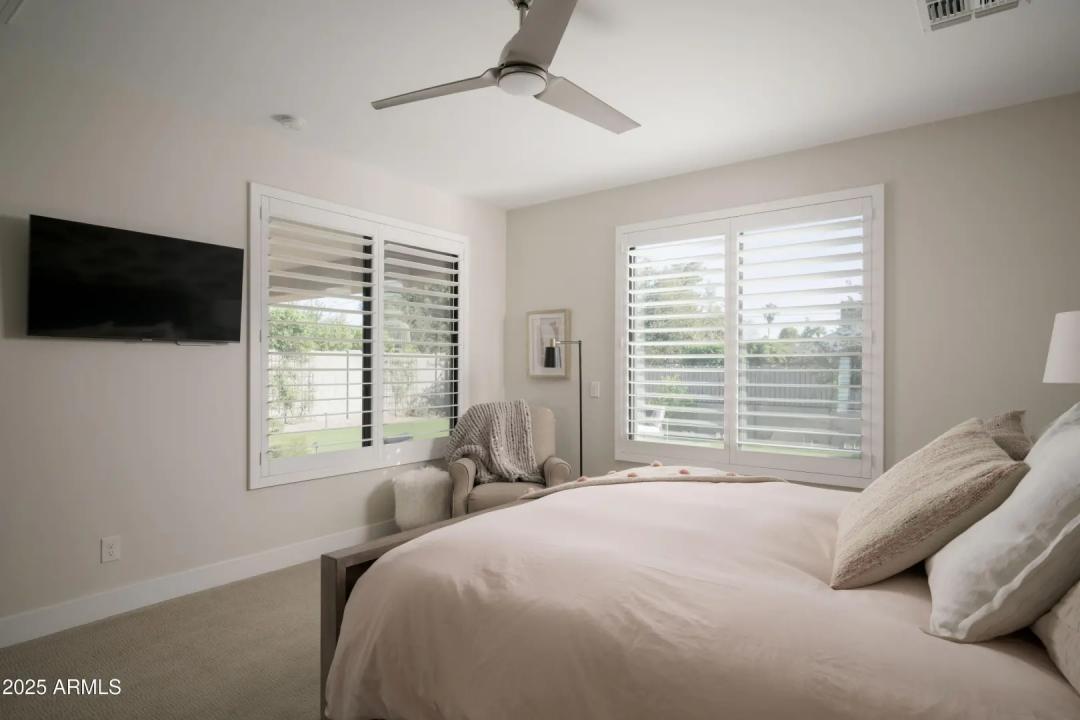 Real Estate Picture 14
