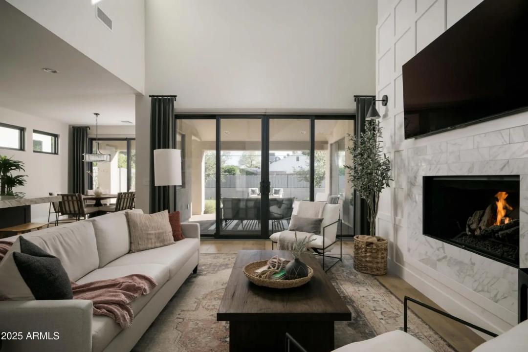 Real Estate Picture 5