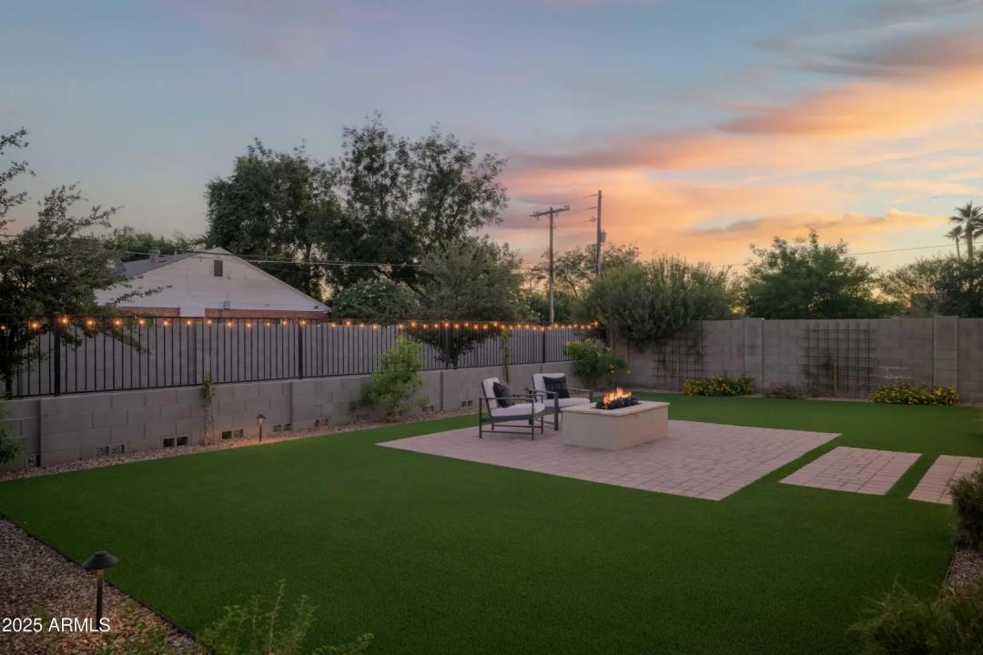Real Estate Picture 25