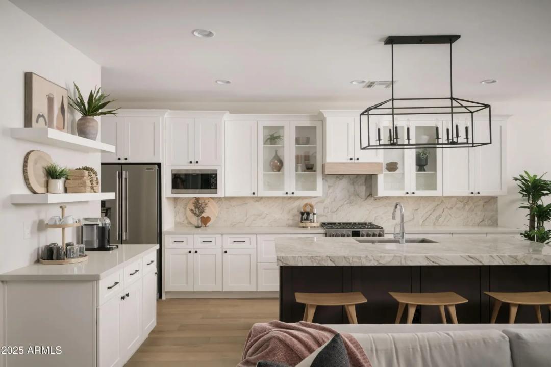 Real Estate Picture 6