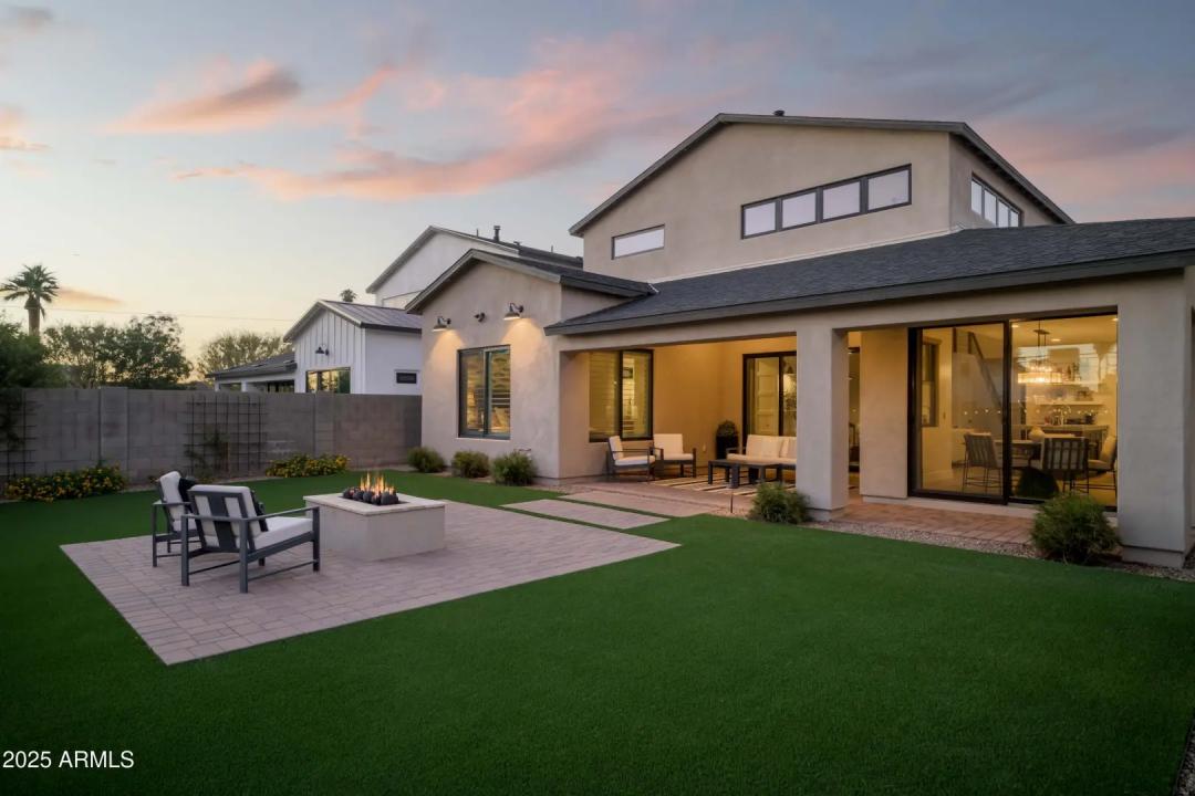 Real Estate Picture 24