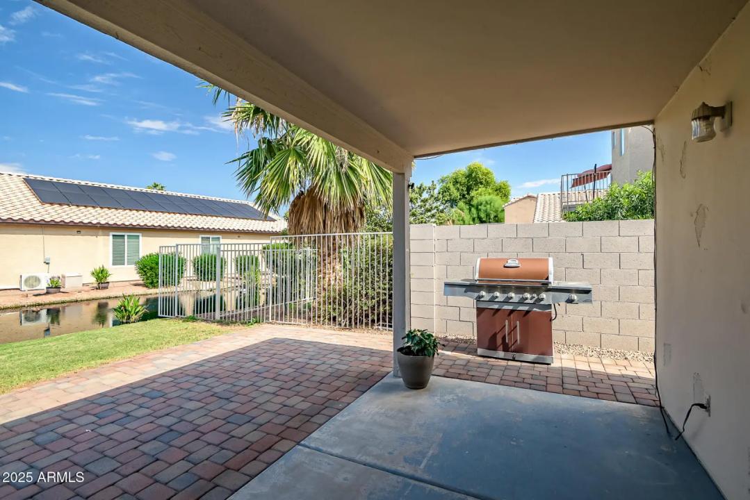 Real Estate Picture 30