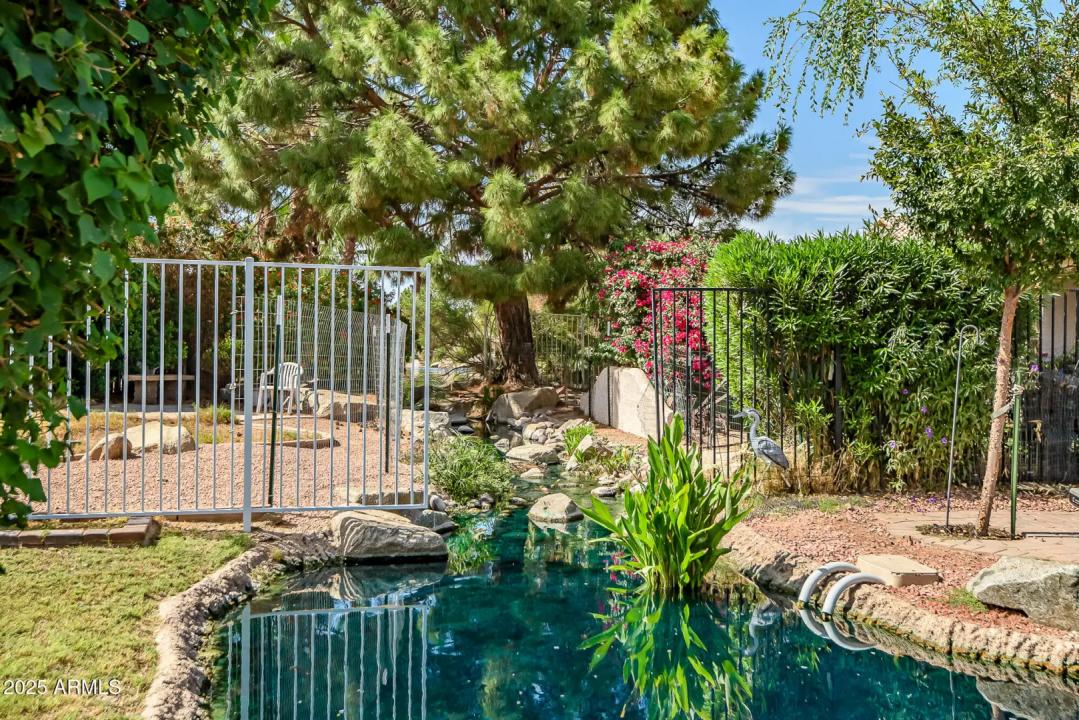 Real Estate Picture 34