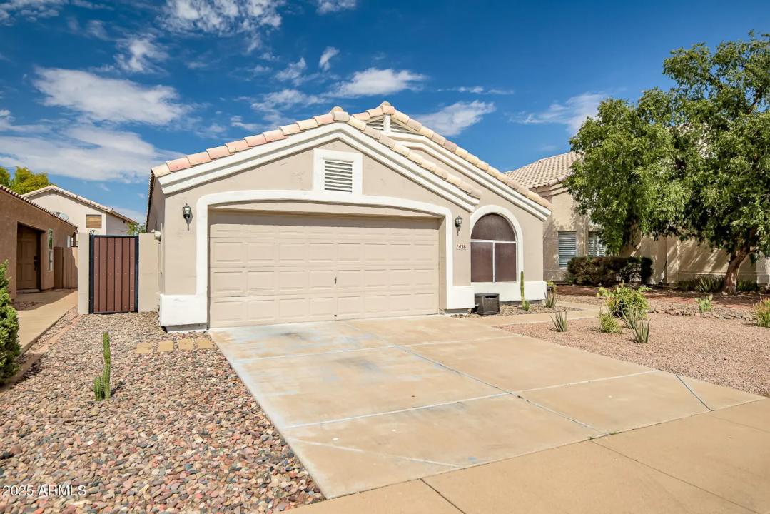 Real Estate Picture 3