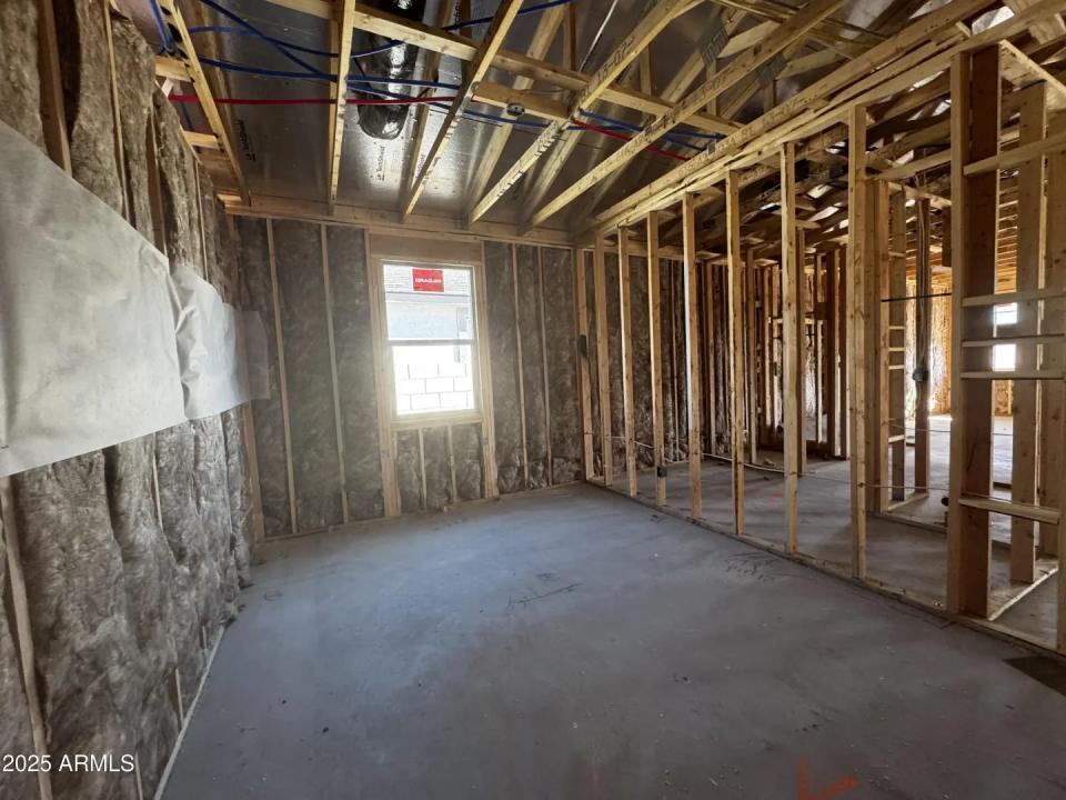 Real Estate Picture 6