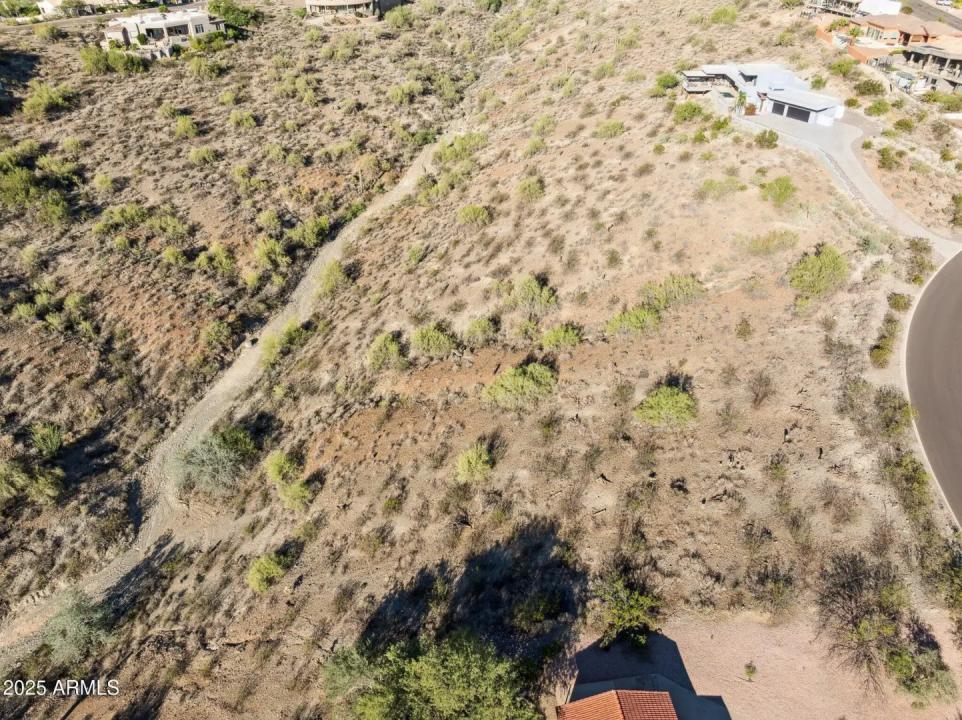 Real Estate Picture 4